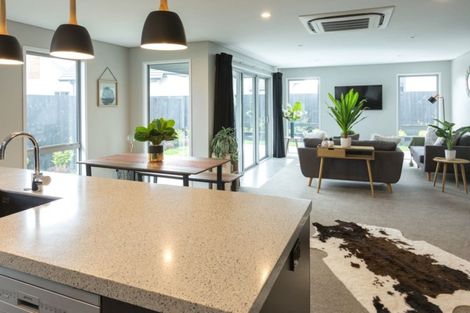 Photo of property in 33 Prestons Park Drive, Marshland, Christchurch, 8083