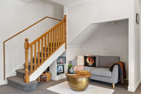 Photo of property in 25 Main Street, Greytown, 5712