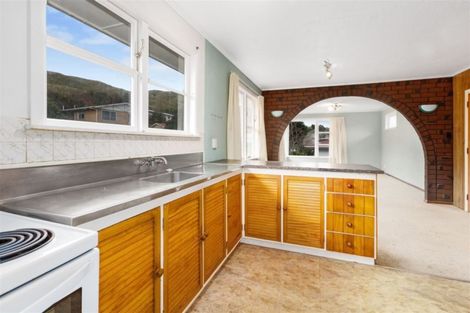 Photo of property in 57 Arahura Crescent, Waitangirua, Porirua, 5024