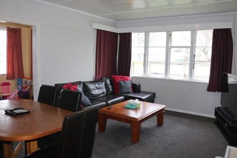 Photo of property in 660 Featherston Street, Roslyn, Palmerston North, 4414