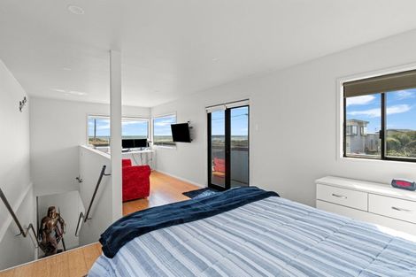 Photo of property in 16 Ocean Beach Street, Foxton Beach, Foxton, 4815