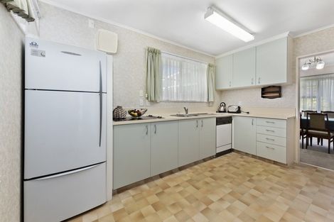 Photo of property in 3 Dowling Grove, Silverstream, Upper Hutt, 5019