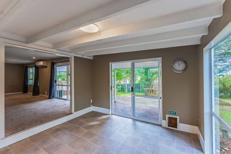 Photo of property in 27 Ruru Street, Waikanae, 5036