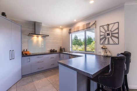 Photo of property in 8 Gordon Street, Woodville, 4920