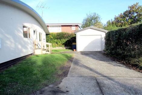 Photo of property in 1070 Beach Road, Torbay, Auckland, 0630