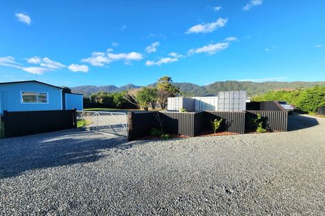 Photo of property in 58b Domett Esplanade, Cobden, Greymouth, 7802