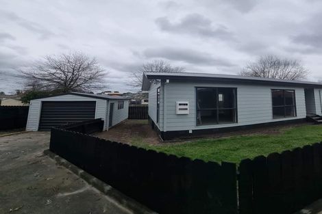 Photo of property in 1/11 Blackgate Place, Weymouth, Auckland, 2103