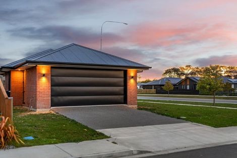 Photo of property in 2 Jasmine Street, Woodend, 7610