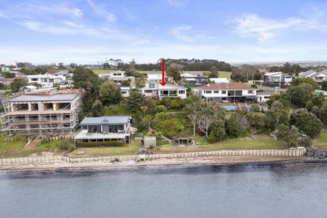 Photo of property in 4 Crispe Road, Clarks Beach, 2122