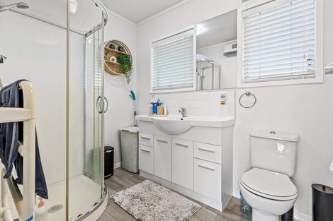 Photo of property in 1/31 Captain Scott Road, Glen Eden, Auckland, 0602