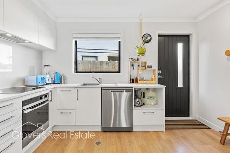 Photo of property in 4/2 Brandon Road, Glen Eden, Auckland, 0602