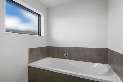 Photo of property in 23 Kawaupaka Road, Kaukapakapa, Helensville, 0875