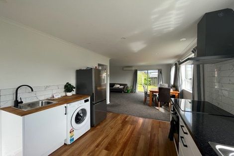 Photo of property in 1/21 Denver Grove, Totara Park, Upper Hutt, 5018