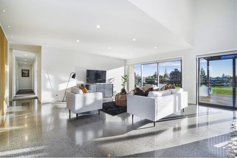 Photo of property in 8d East Ridge Grove, Newstead, Hamilton, 3286