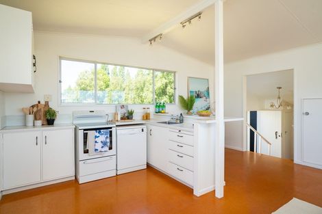 Photo of property in 10 Kinloch Road, Kinloch, Taupo, 3377