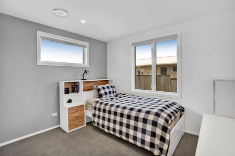 Photo of property in 3 Smith Road, Merrilands, New Plymouth, 4312