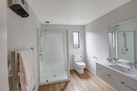 Photo of property in 2b Duke Street, Papakura, 2110