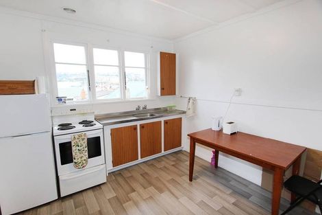 Photo of property in 121 Bay View Road, South Dunedin, Dunedin, 9012