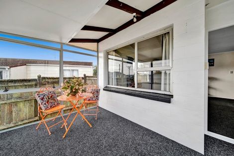 Photo of property in 10a Banks Street, Marfell, New Plymouth, 4310