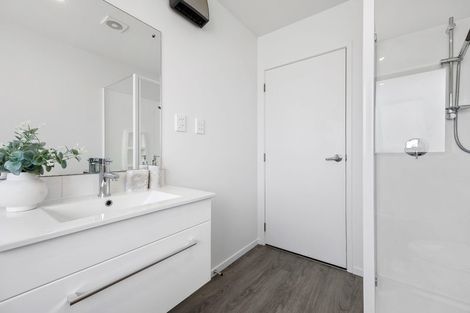 Photo of property in 3b Shillingford Boulevard, Rolleston, 7615