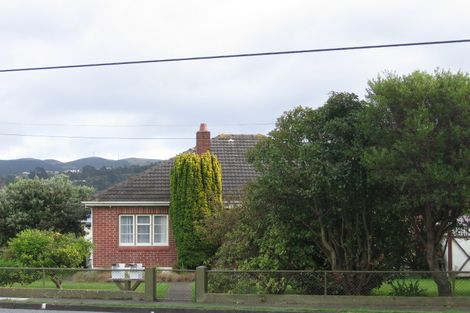 Photo of property in 1075b High Street, Taita, Lower Hutt, 5011