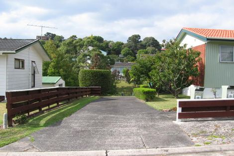 Photo of property in 1/28 Scarlock Avenue, Browns Bay, Auckland, 0630