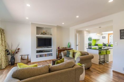 Photo of property in 93 Marine Parade, Paraparaumu Beach, Paraparaumu, 5032