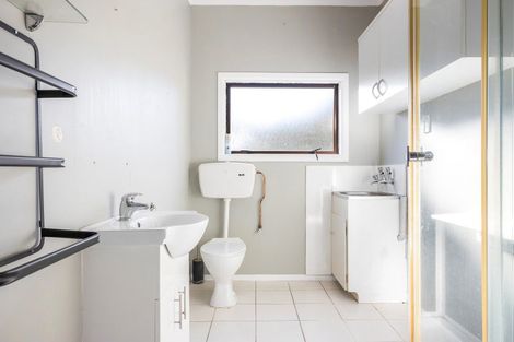 Photo of property in 198 High Street, Oxford, 7430