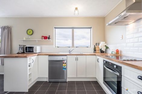 Photo of property in 11 Drummond Crescent, Kelson, Lower Hutt, 5010