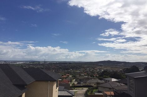 Photo of property in 10 Alexia Place, Flat Bush, Auckland, 2105