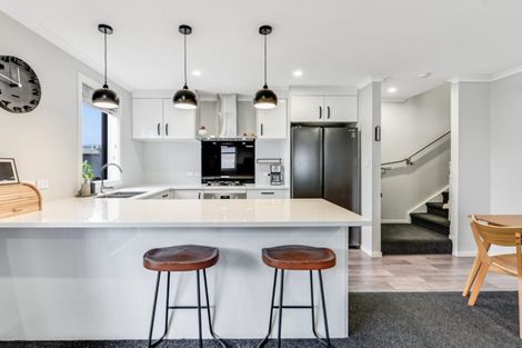 Photo of property in 2/64 Cabourne Drive, Glenview, Hamilton, 3206