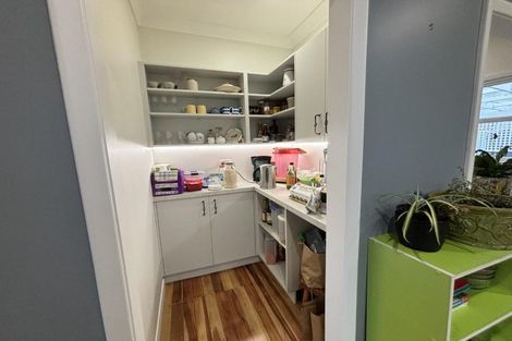 Photo of property in 1 Durie Vale Road, Durie Hill, Whanganui, 4500