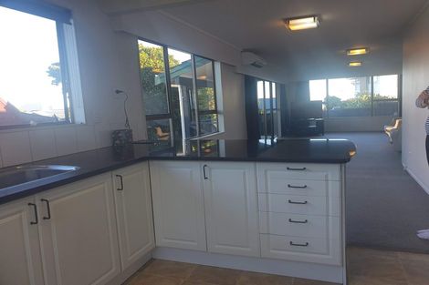 Photo of property in 64 Cypress Drive, Maungaraki, Lower Hutt, 5010