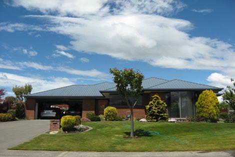 Photo of property in 3 Carmana Gardens, Rangiora, 7400