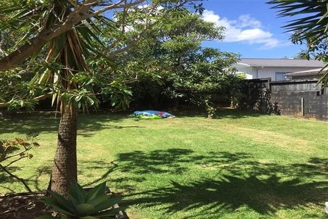 Photo of property in 13 Strid Road, Te Atatu South, Auckland, 0610