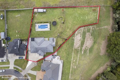 Photo of property in 19 Kahika Grove, Huapai, Kumeu, 0810