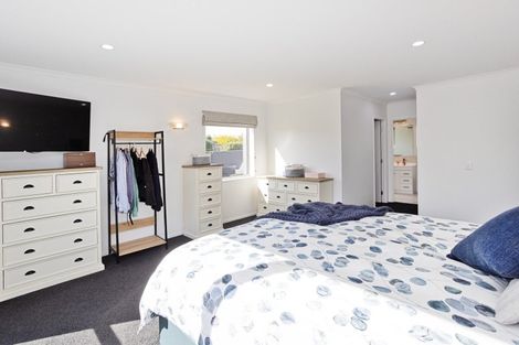 Photo of property in 16 Hoffman Court, Waikiwi, Invercargill, 9810