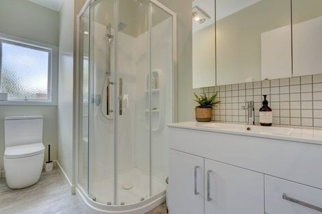 Photo of property in 16 Cairnfield Road, Kensington, Whangarei, 0112