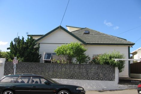 Photo of property in 1 Levy Street, Mount Victoria, Wellington, 6011