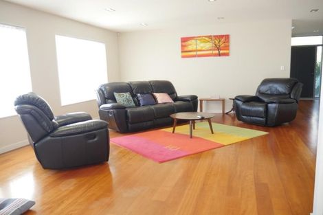 Photo of property in 8c Castleton Drive, Howick, Auckland, 2014