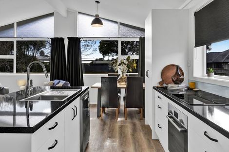 Photo of property in 11 Chesney Street, Bell Block, New Plymouth, 4312