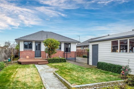 Photo of property in 20 Greenhurst Street, Sockburn, Christchurch, 8042