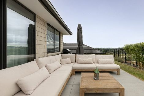 Photo of property in 8 Oyster Place, Omokoroa, 3114