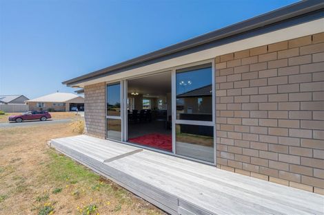Photo of property in 16 Cunaris Way, Te Anau, 9600