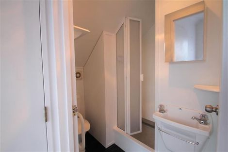 Photo of property in 1/147 Spinella Drive, Bayview, Auckland, 0629