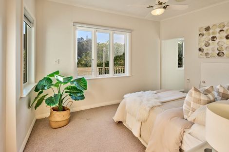 Photo of property in 48 Cluny Road, Plimmerton, Porirua, 5026