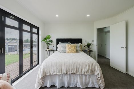 Photo of property in 12 Sunny Dale, Western Heights, Hamilton, 3200