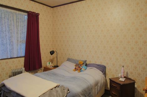 Photo of property in 32 Cecil Place, Cloverlea, Palmerston North, 4412