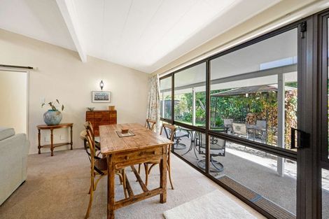 Photo of property in 72 Puketapu Road, Taradale, Napier, 4112