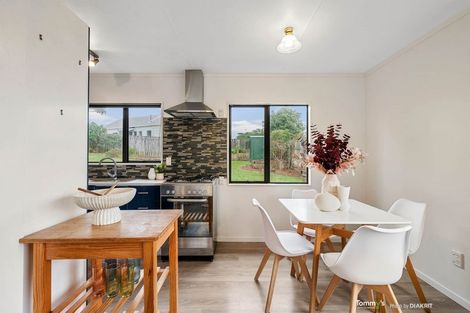 Photo of property in 32 Nassau Avenue, Grenada North, Wellington, 5028